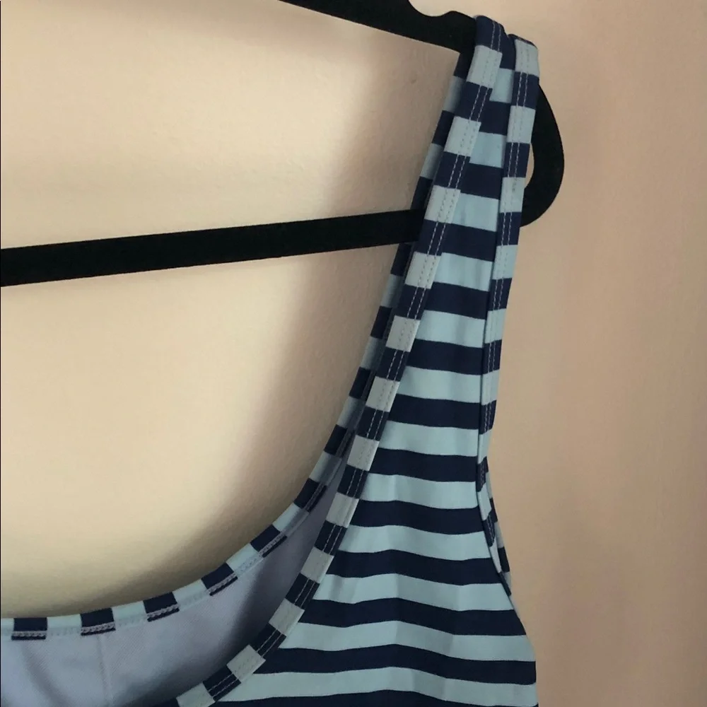 🏊‍♂️🏊‍♀️BASIC EDITIONS Navy and Light Blue Striped Swimsuit 🩱